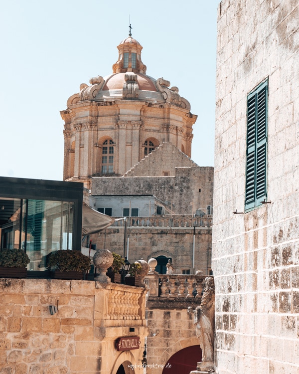 Kirchturm in Mdina auf Malta