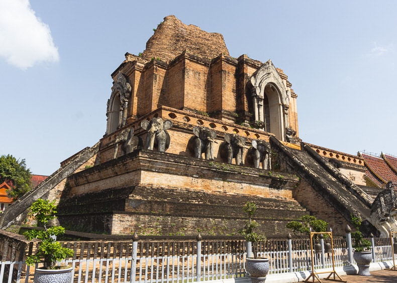 Wat Chedi Luang Chiang Mai Reisbelog