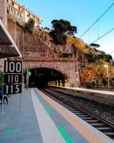Train_Cinque_Terre_Italien Train_Cinque_Terre_Italien